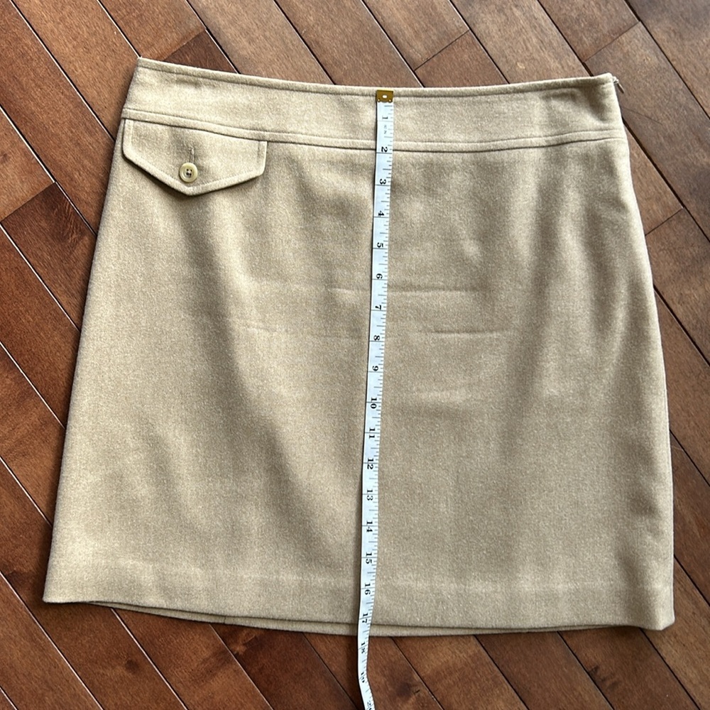 Banana Republic Women's Khaki Wool Mini Skirt Size 4 - Picture 2 of 6